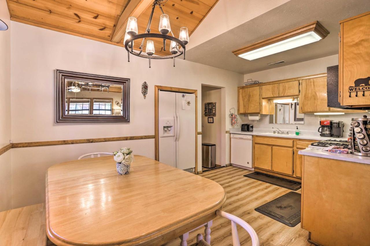 Big Bear Cabin With Deck And Hot Tub, Near Resorts! Lac Big Bear Extérieur photo